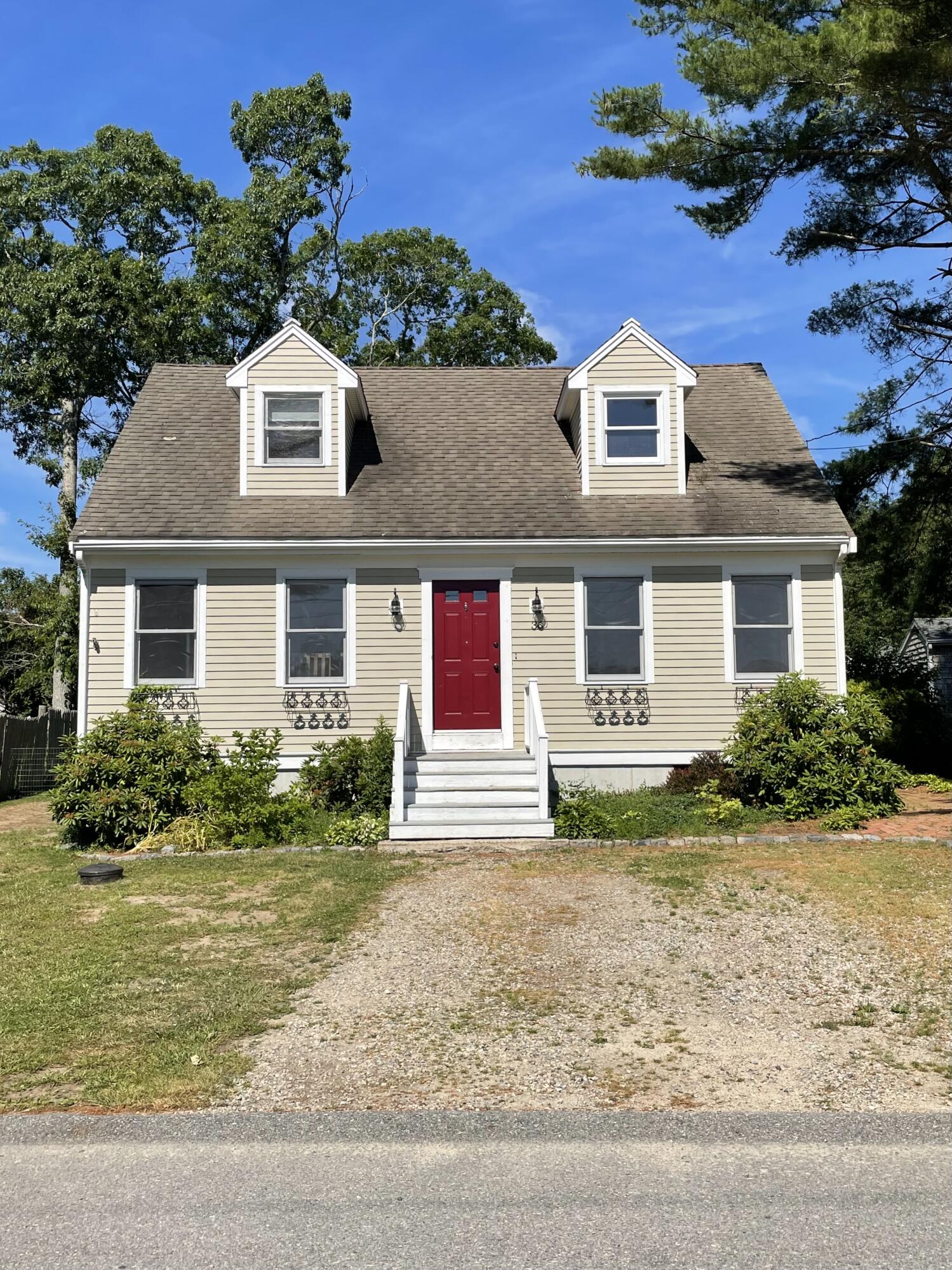36 Agawam Lake Shore Drive Wareham MA 02571