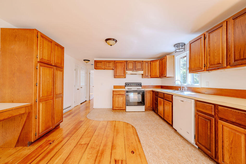 100 East Hill Road Wellfleet MA 02667