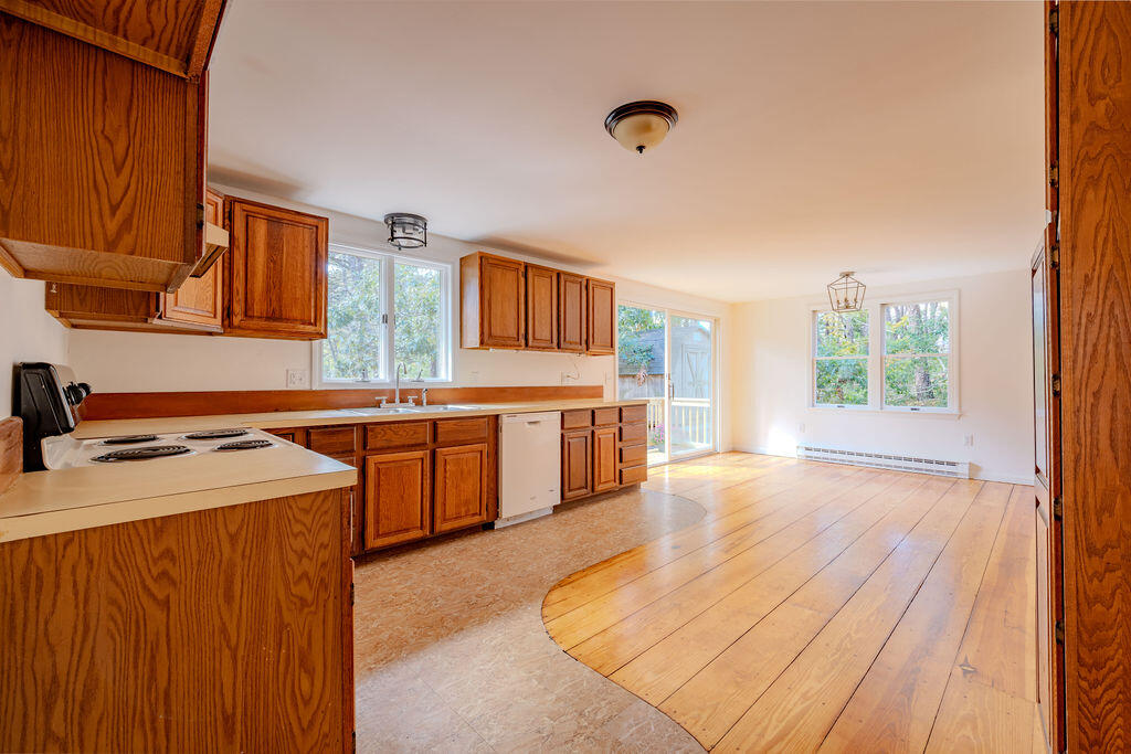 100 East Hill Road Wellfleet MA 02667