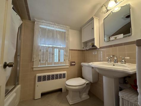 148 Berry Avenue Yarmouth MA 02673