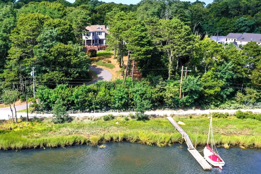 32 Areys Lane Orleans MA 02653