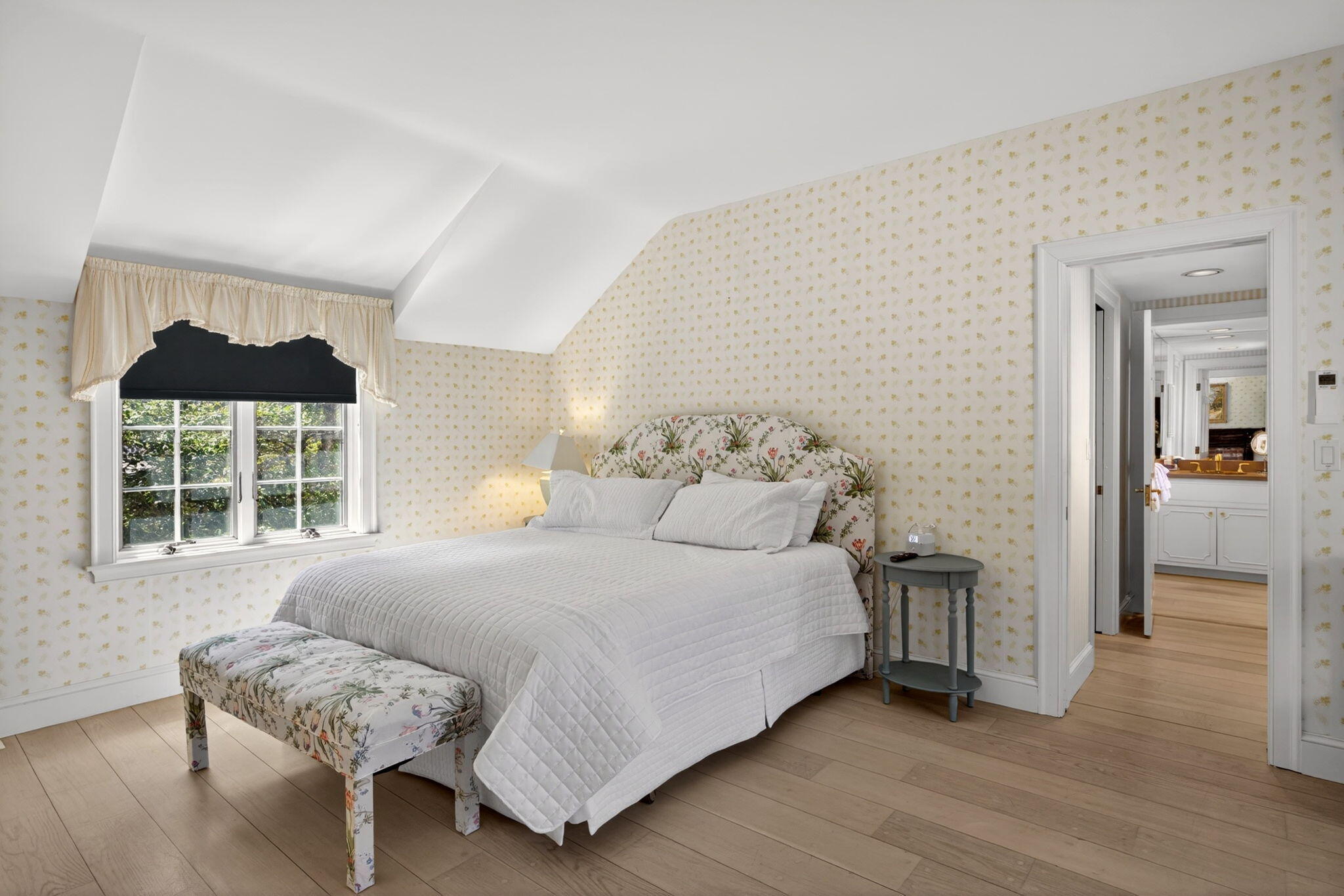 12 Cockachoiset Lane Osterville MA 02655