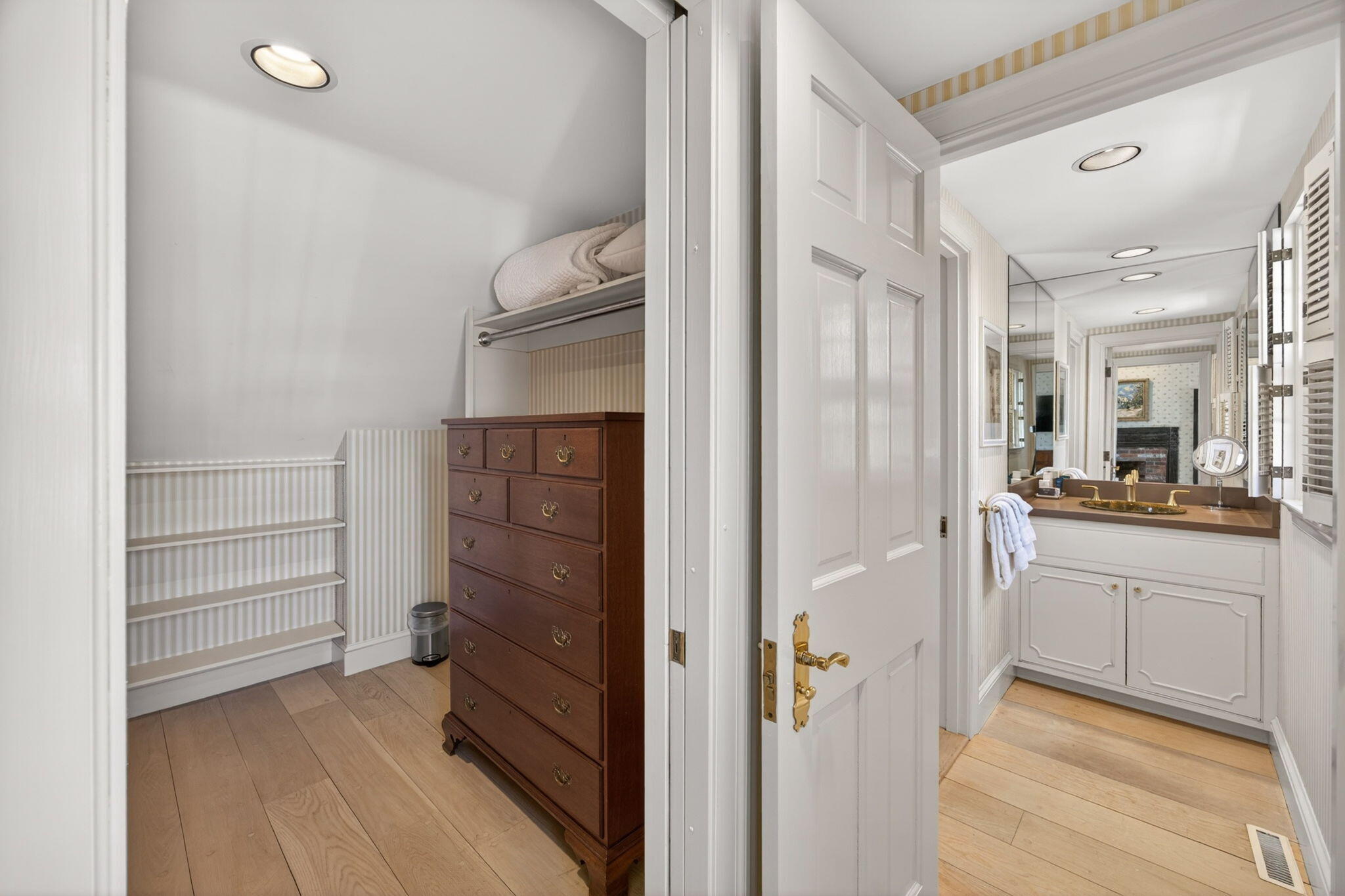 12 Cockachoiset Lane Osterville MA 02655