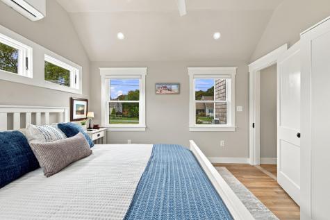 33 Pleasant Street West Dennis MA 02670