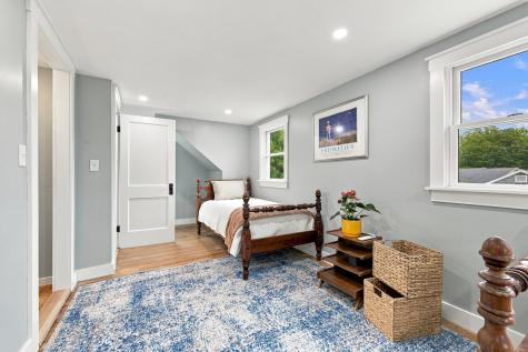 33 Pleasant Street West Dennis MA 02670