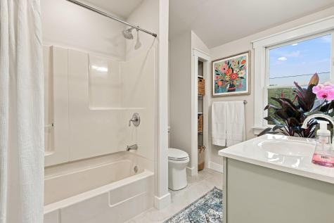 33 Pleasant Street West Dennis MA 02670