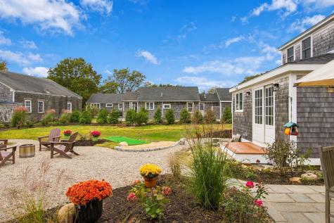 33 Pleasant Street West Dennis MA 02670