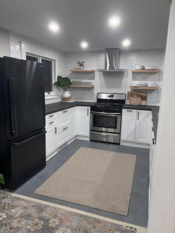 33 Pleasant Street West Dennis MA 02670