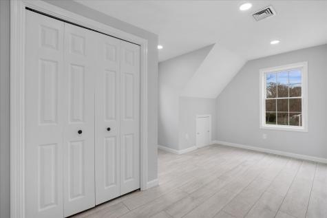 49 Orrs Avenue Barnstable MA 02601