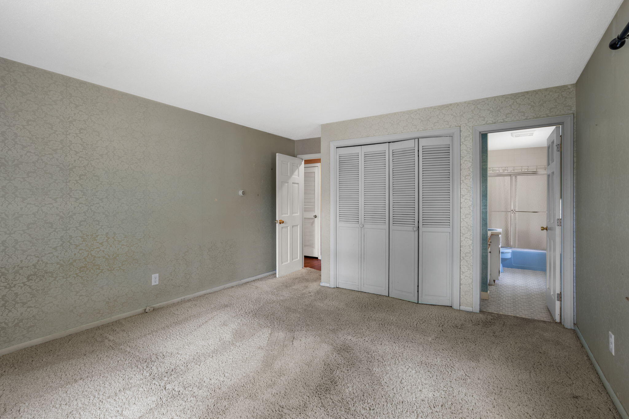 25 Manor Way Barnstable MA 02655