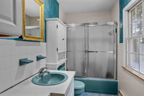 25 Manor Way Barnstable MA 02655