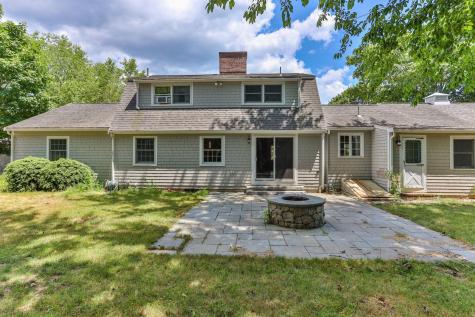 25 Manor Way Barnstable MA 02655