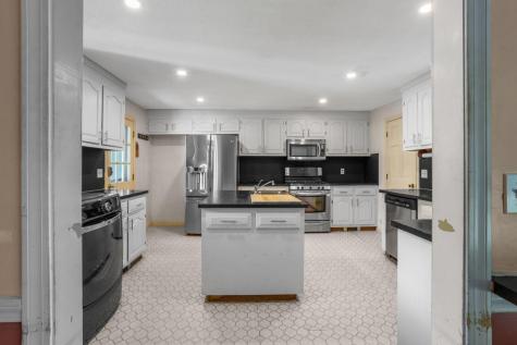 25 Manor Way Barnstable MA 02655