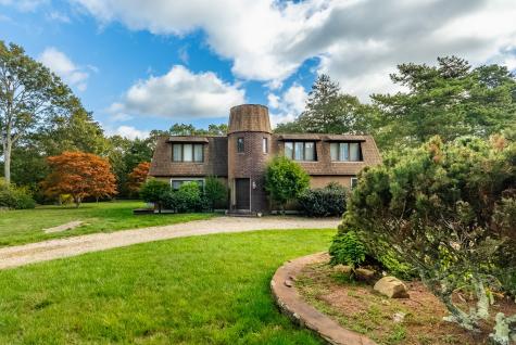 11 Ranch Road Falmouth MA 02536