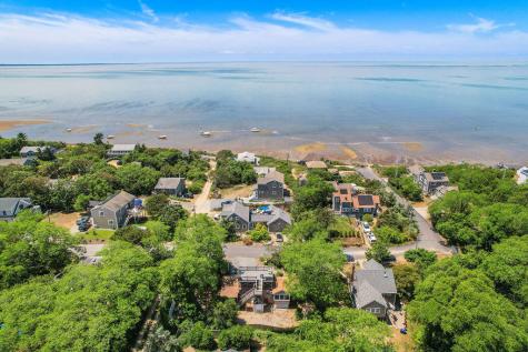 118 Bay Road MA 02642