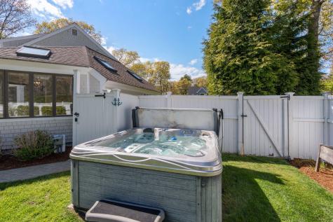 26 Driftwood Circle Mashpee MA 02649