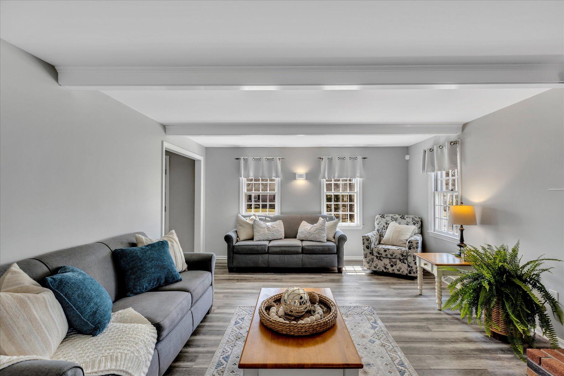 20 Charing Cross Road Dennis MA 02660