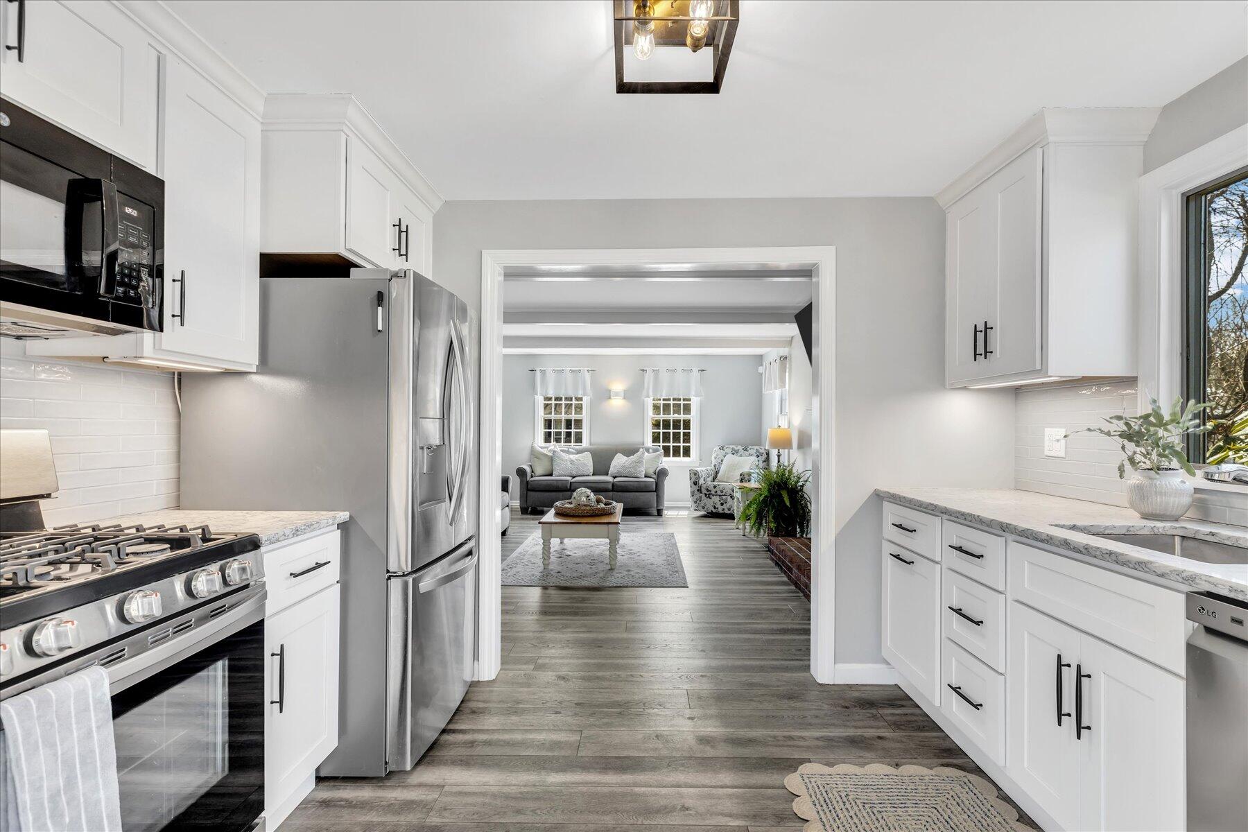 20 Charing Cross Road Dennis MA 02660