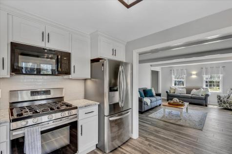 20 Charing Cross Road Dennis MA 02660