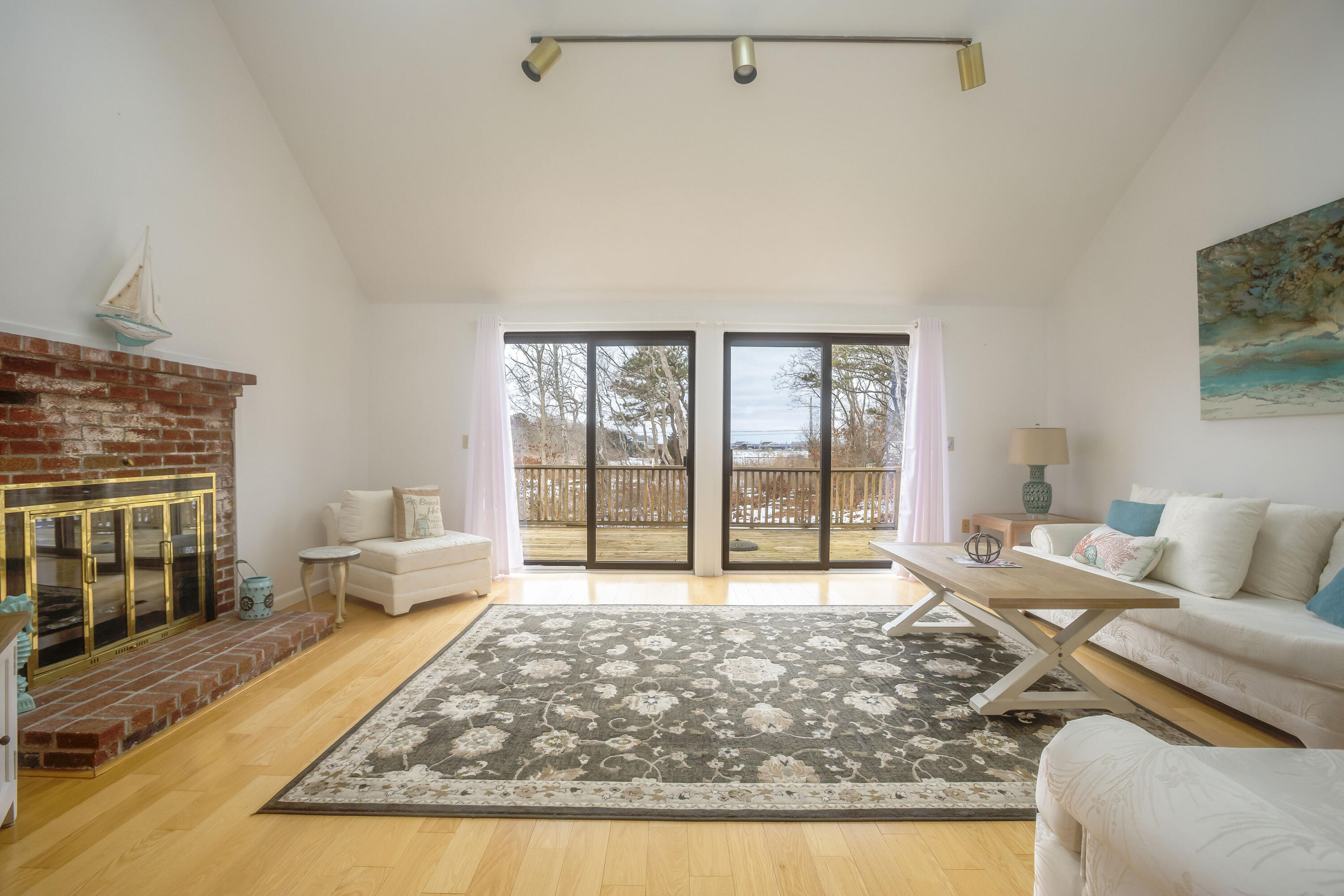 15 Beach Street Falmouth MA 02536
