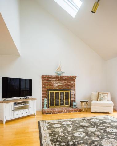 15 Beach Street Falmouth MA 02536