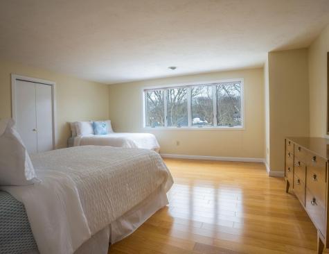 15 Beach Street Falmouth MA 02536