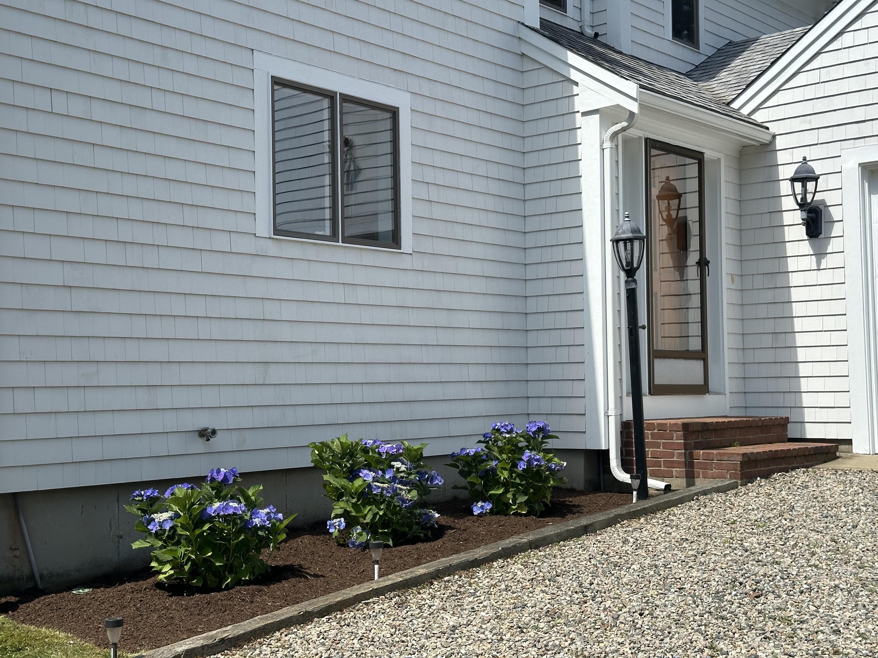 15 Beach Street Falmouth MA 02536