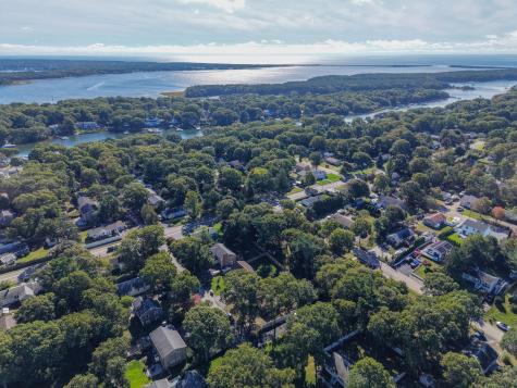 9 Winchester Drive East Falmouth MA 02536