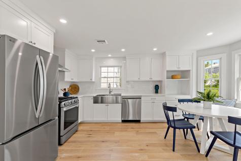 33 Dexter Avenue Sandwich MA 02563