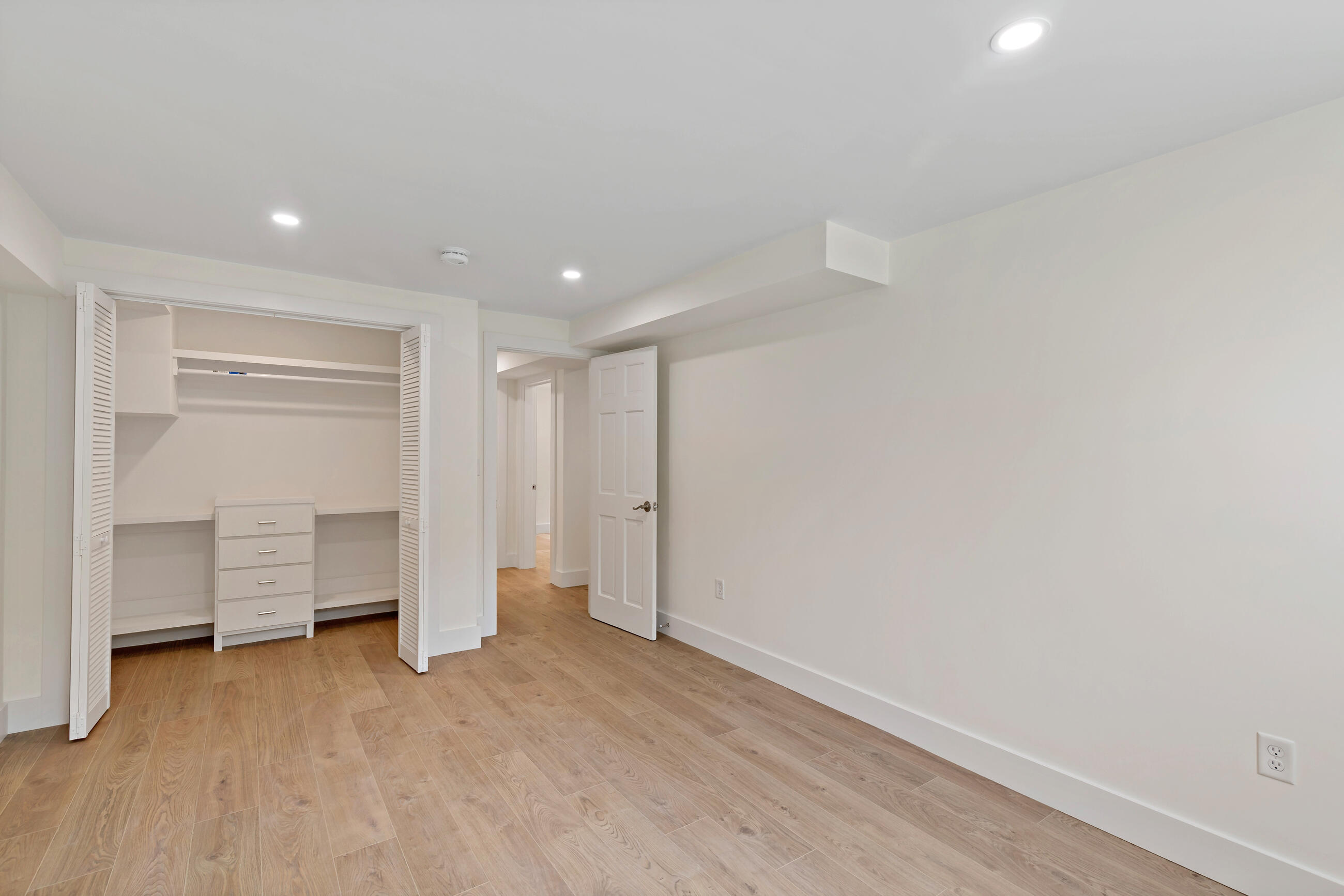 33 Dexter Avenue Sandwich MA 02563