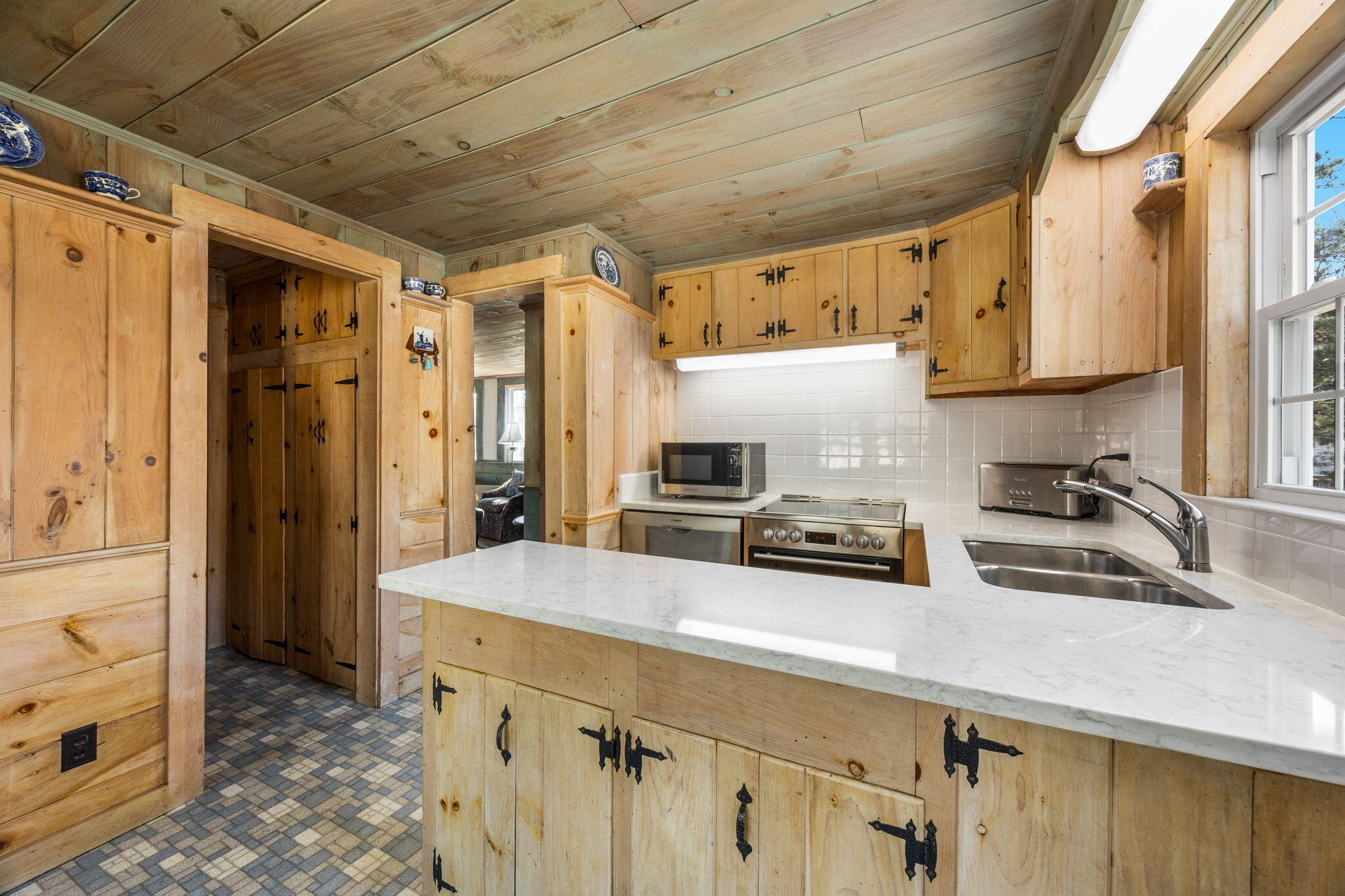 149 Pine Grove Road, Yarmouth MA — view 5