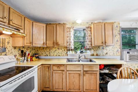 27 Crooked Meadow Road East Falmouth MA 02536