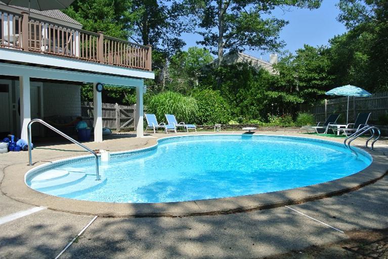 156 Glenneagle Drive Mashpee MA 02649