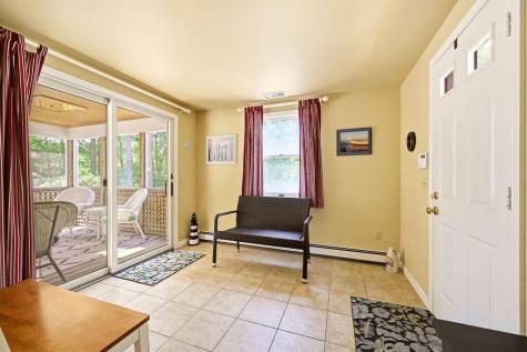 10 Circle Drive MA 02642