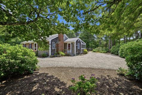 10 Circle Drive MA 02642