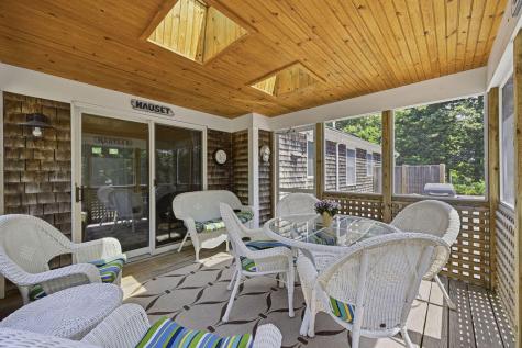 10 Circle Drive MA 02642