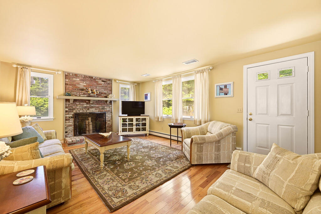 10 Circle Drive Eastham MA 02642