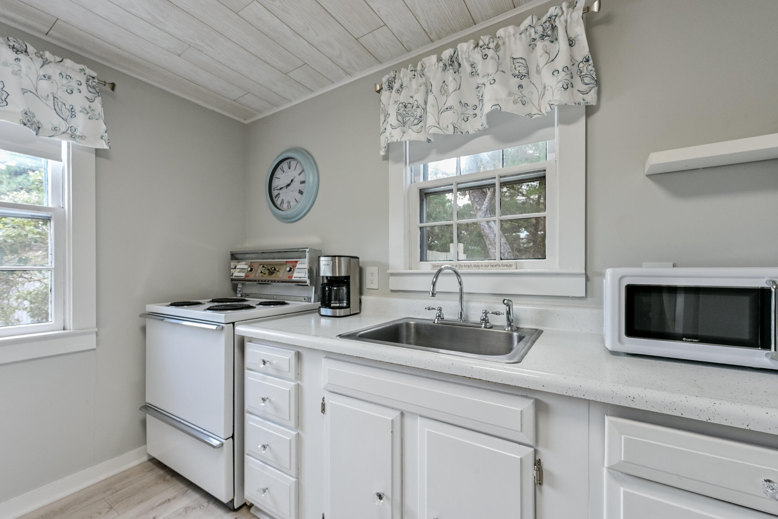 34 N Shore Blvd Extension East Sandwich MA 02537