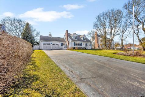 37 Stony Way Dennis MA 02641