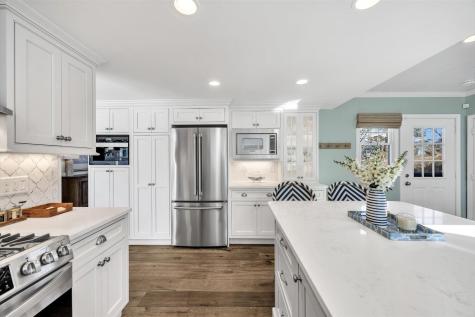 37 Stony Way Dennis MA 02641