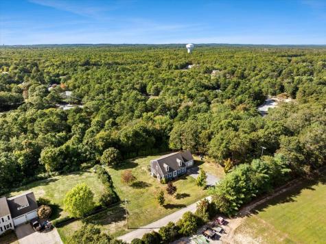 533 Old Barnstable Road Falmouth MA 02536