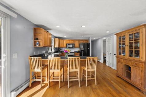 533 Old Barnstable Road Falmouth MA 02536