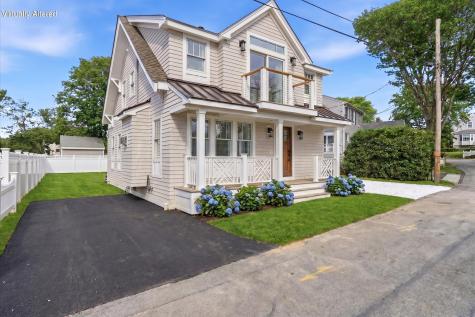 10 Vesper Avenue Falmouth MA 02540