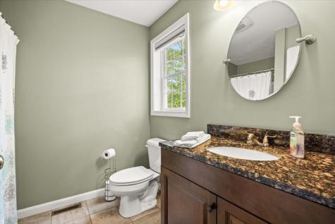 1 Doctor Braley Road Rochester MA 02770