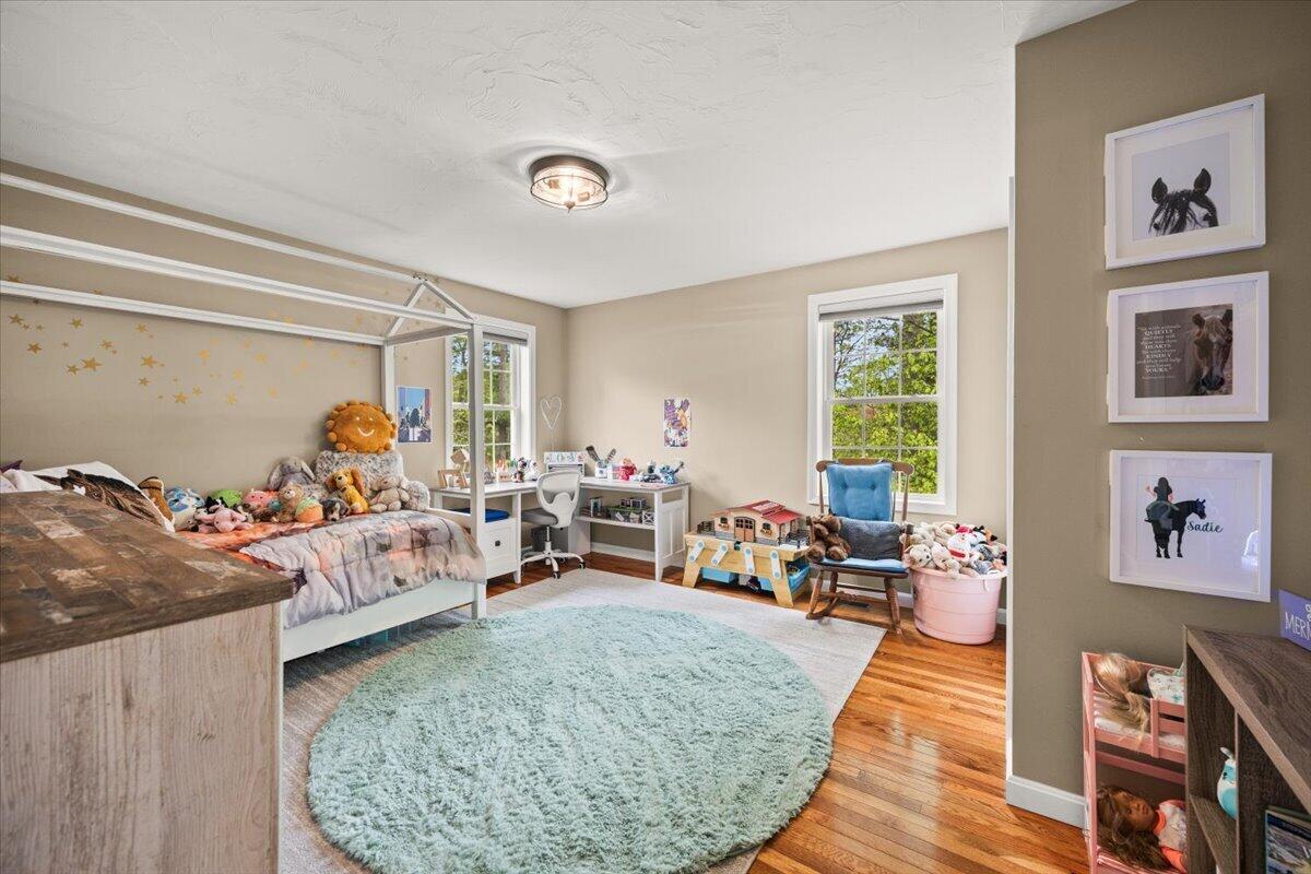 1 Doctor Braley Road Rochester MA 02770