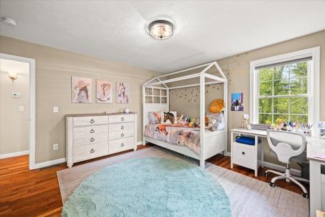 1 Doctor Braley Road Rochester MA 02770