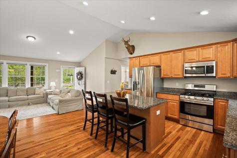 1 Doctor Braley Road Rochester MA 02770