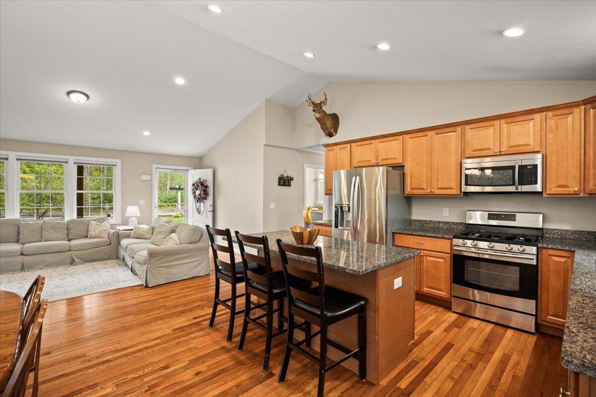 1 Doctor Braley Road Rochester MA 02770
