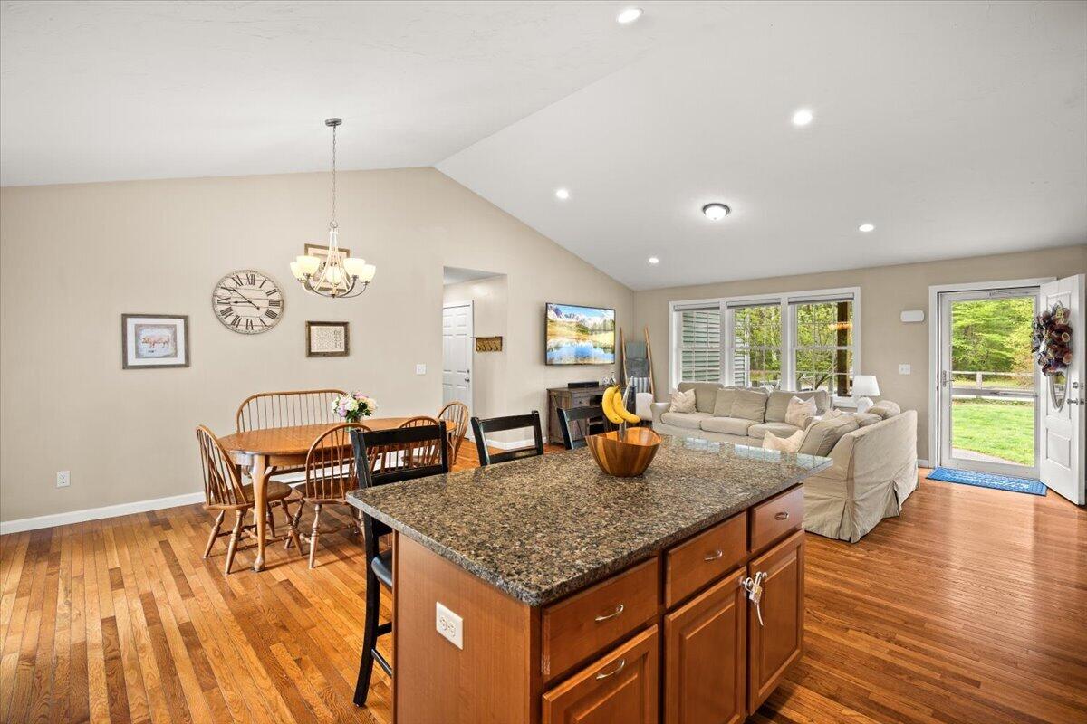 1 Doctor Braley Road Rochester MA 02770