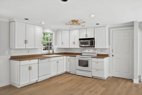 55 Seth Goodspeed Way Barnstable MA 02655